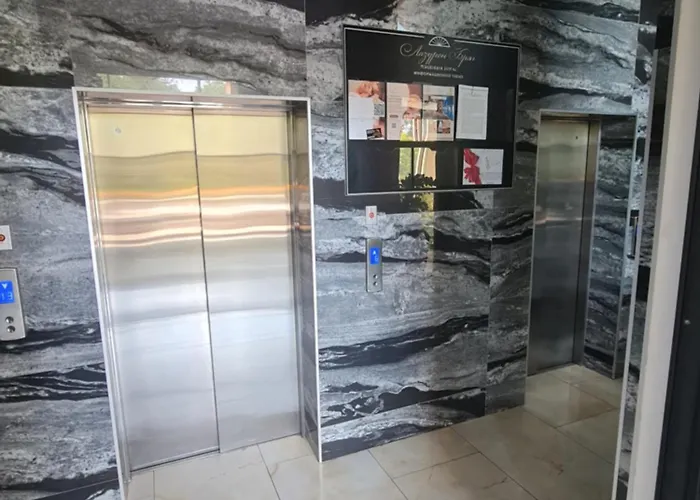 луксозен в резиденция лазурен бряг Apartman Burgasz