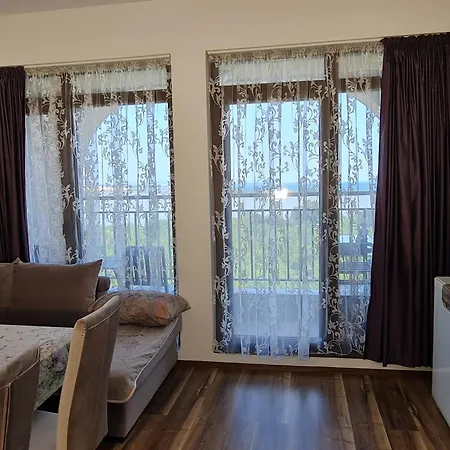 Apartment луксозен в резиденция лазурен бряг