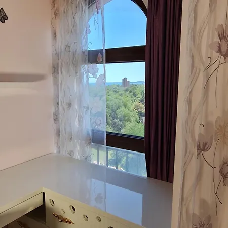 Apartman луксозен в резиденция лазурен бряг Burgasz
