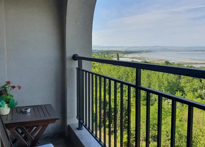 луксозен в резиденция лазурен бряг *